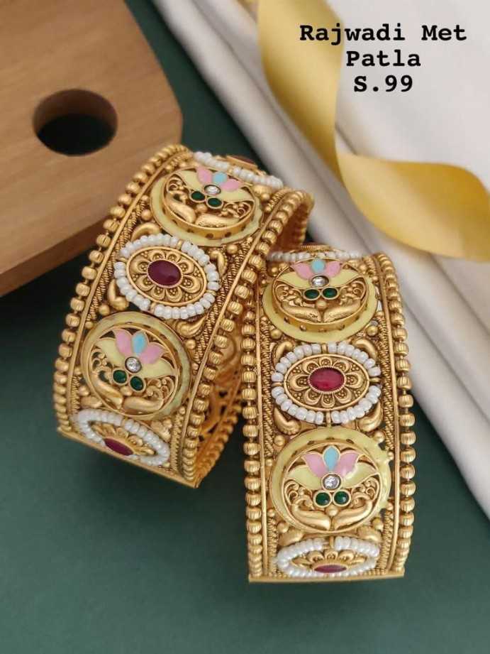 YNF BRASS R38 WOMEN JEWELLERY WHOLESALE ANTIQUE BAMGLES MANUFACTURER