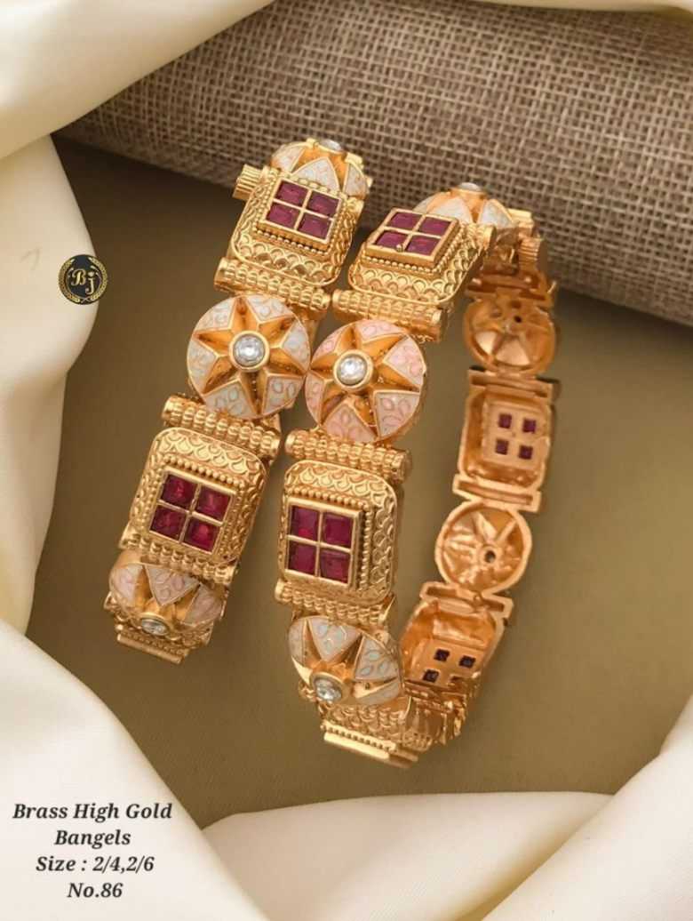 YNF BRASS R47 WOMEN JEWELLERY WHOLESALE ANTIQUE BAMGLES MANUFACTURER