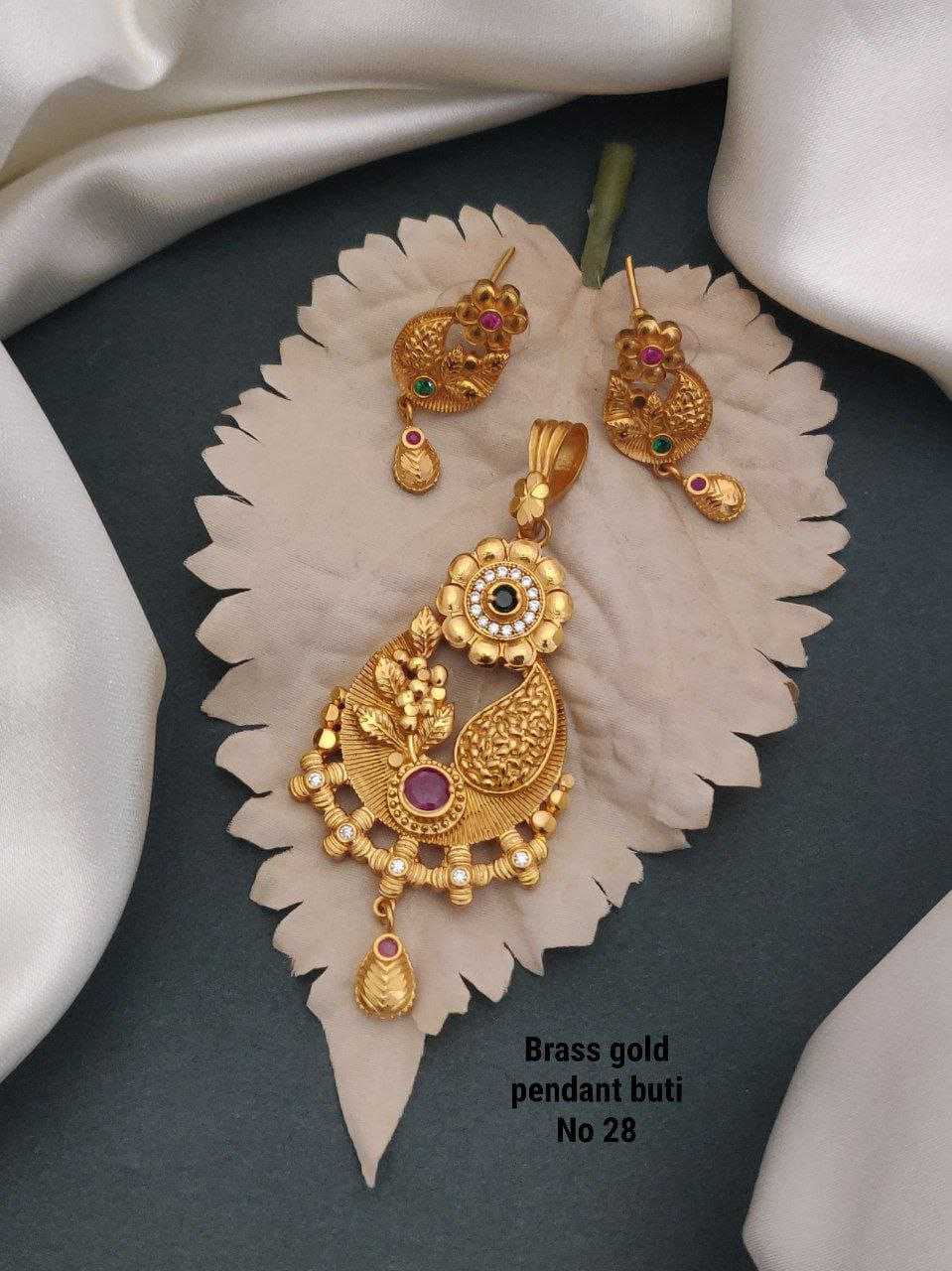 YNF BRASS PENDANT19 WOMENS JEWELLERY WHOLESALE PENDANT BUTI MANUFACTURER