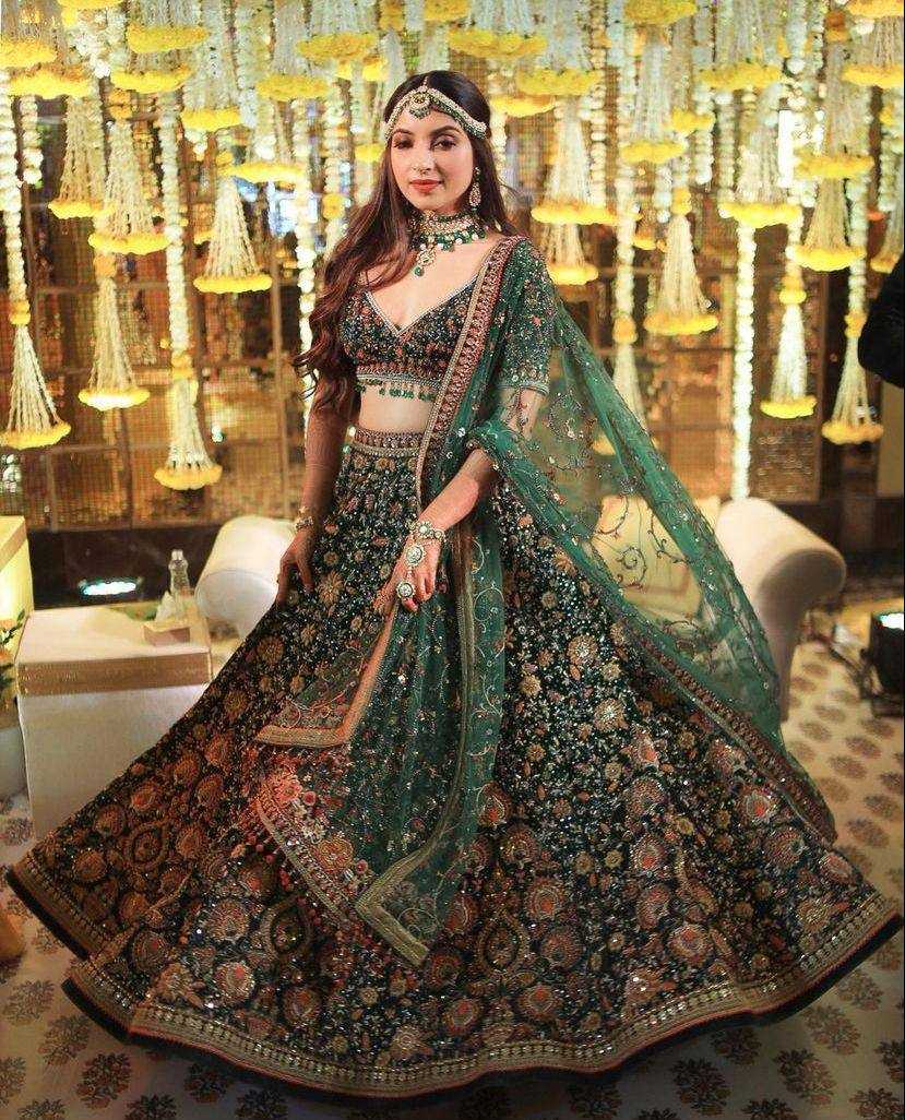 DESIGNER LEHENGA CHOLI