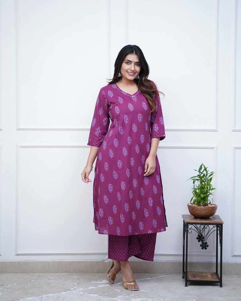 YNF MUSLIN KESH164 G64 KURTIS WHOLESALE LONG PRINTED KURTI WITH BOTTOM V-NECK LONG KURTIS MANUFACTURER - Deevit International