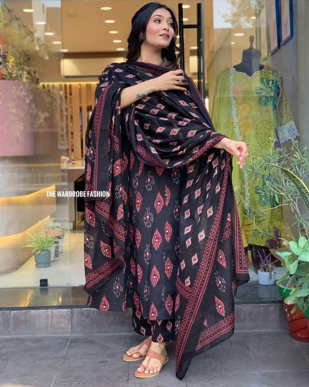 YNF COTTON RIN158 BlackMiror SUIT WHOLESALE LONG ANARAKLI COTTON PRINTED LADIES EMBROIDERY SUIT MANUFACTURER - Deevit International