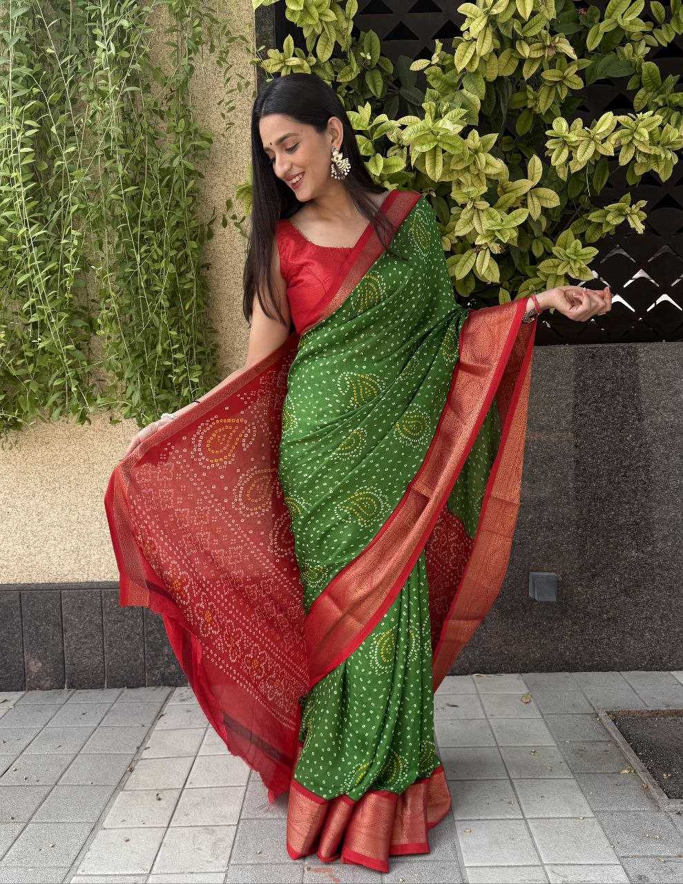 YNF SILK KESH117 RWC35 SAREES WHOLESALE SILK ZARI BORDER SILK BANDHANI GREEN SAREES MANUFACTURER - Deevit International