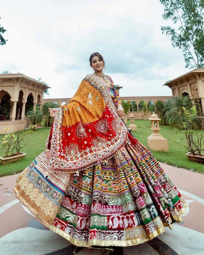 YNF SOFT BUTTER SILK KESH196 1467 LEHENGAS WHOLESALE SILK TRADITIONAL PRINTED LEHENGAS MANUFACTURER - Deevit International