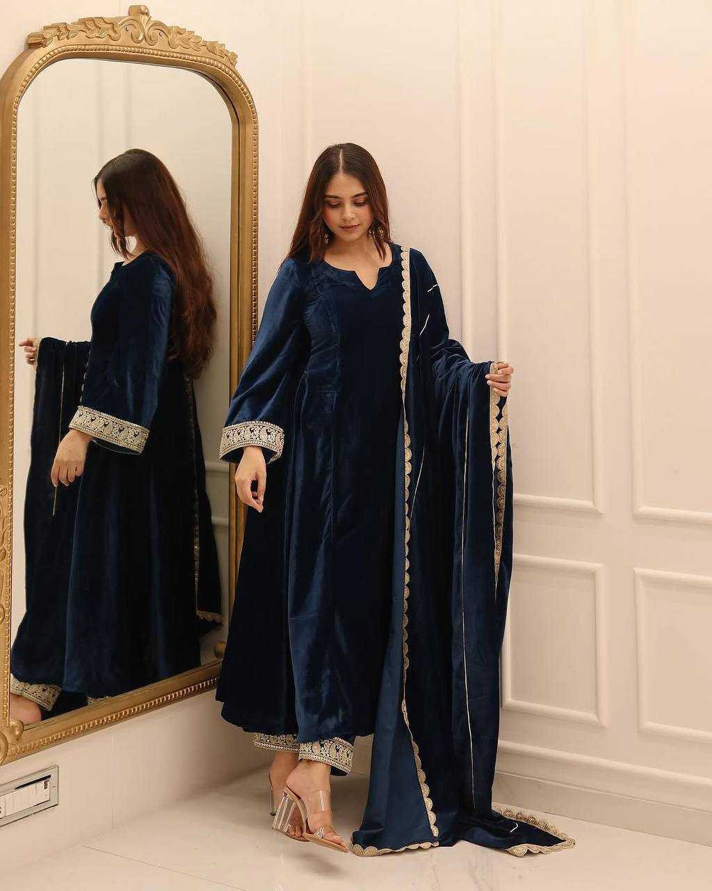 YNF VELVET KESH139 1662 GOWNS WHOLESALE BLUE ANARAKLI VELVET MANUFACTURER - Deevit International