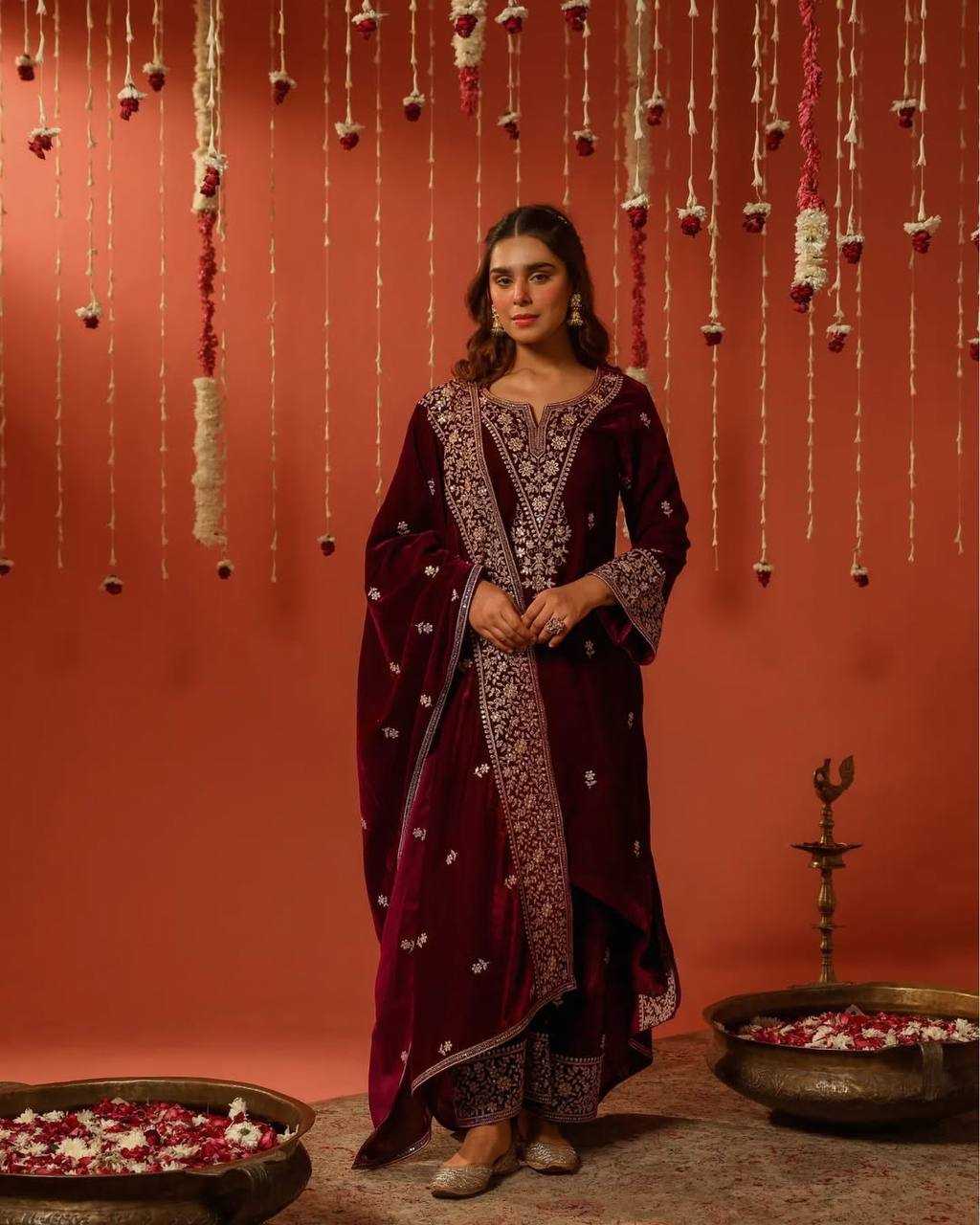 YNF VELVET KESH147 235 SUITS & DRESSES WHOLESALE EMBROIDERED PARTY WEAR VELVET SUITS MANUFACTURER - Deevit International