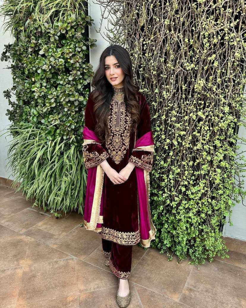 YNF VELVET KESH158 9289 SUITS & DRESSES WHOLESALE PAKISTANI EMBROIDERY VELVET EID COLLECTIONS SUITS MANUFACTURE - Deevit International