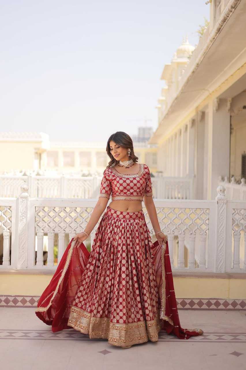 YNF VISCOSE KESH234 DSF01 LEHENGAS WHOLESALE WEDDING EMBROIDERED ZARI WORK LEHENGAS MANUFACTURER - Deevit International