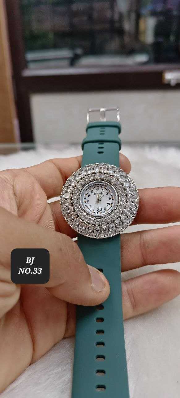 YNF V1 WOMEN JEWELLERY WHOLESALE FANCY DESIGNER WATCHES MANUFACTURER