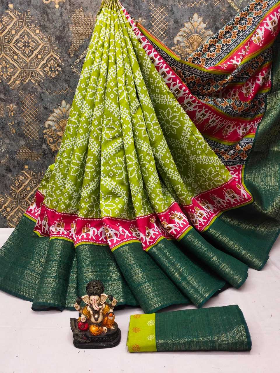 YNF PATOLA SILK VAD 24 SILK SAREES WHOLESALE DOLA SILK SOFT SILK PATOLA SAREES MANUFACTURER