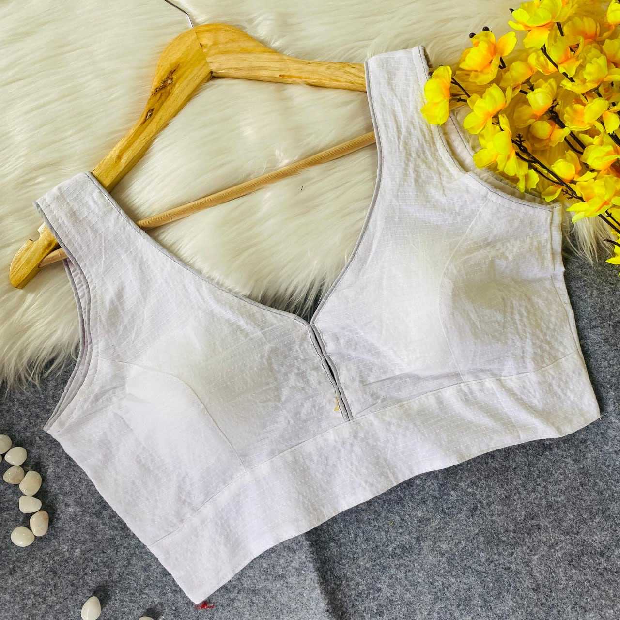 YNF COTTON RIN139 LDB51 READYMADE BLOUSE WHOLESALE V-NECK SLEEVELESS COTTON PARTY WEAR FASHION BLOUSE MANUFACTURER