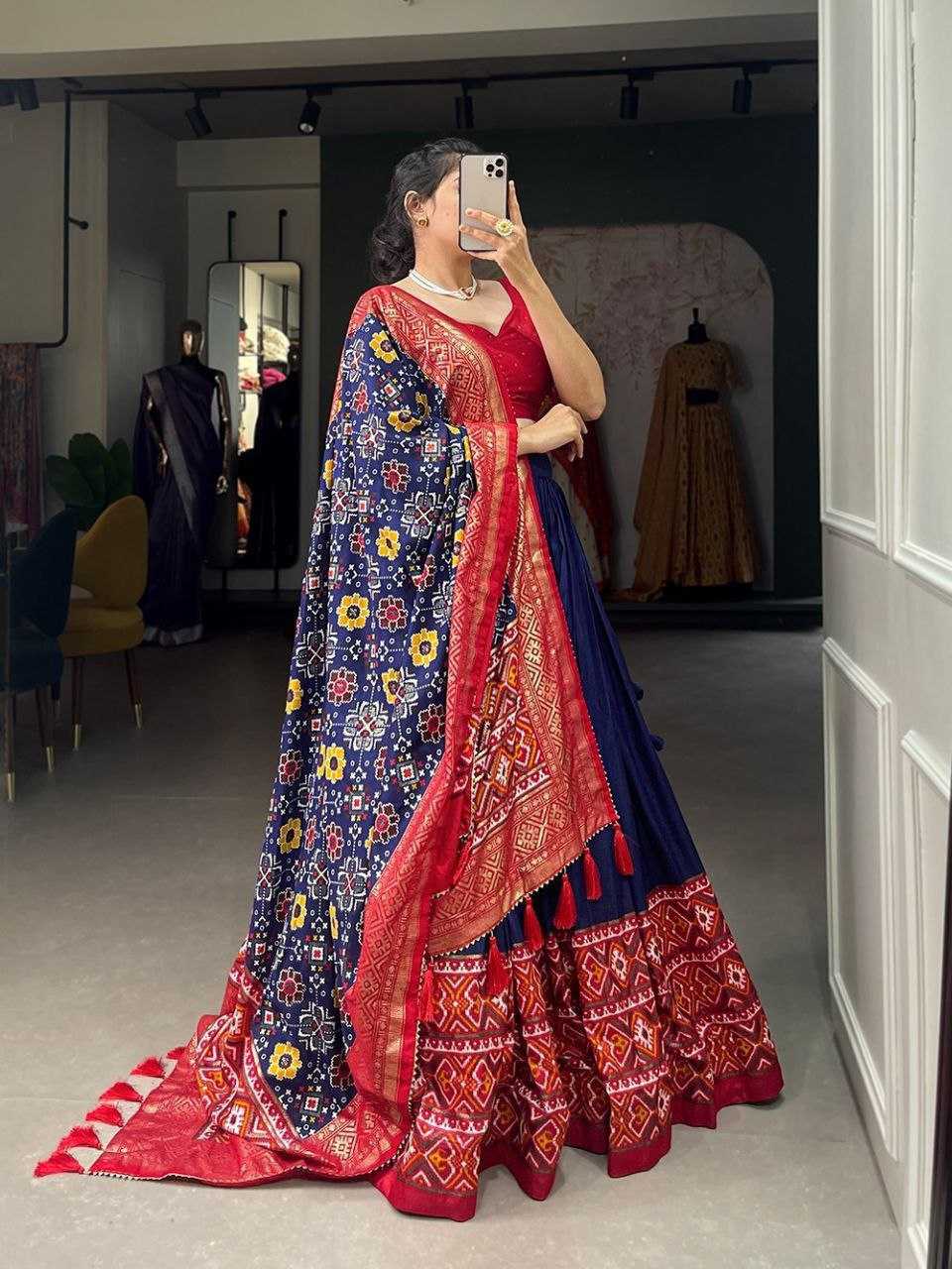 YNF DOLA SILK KESH187 Maharani LEHENGAS WHOLESALE SILK PRINTED TRADITIONAL LEHENGAS MANUFACTURER