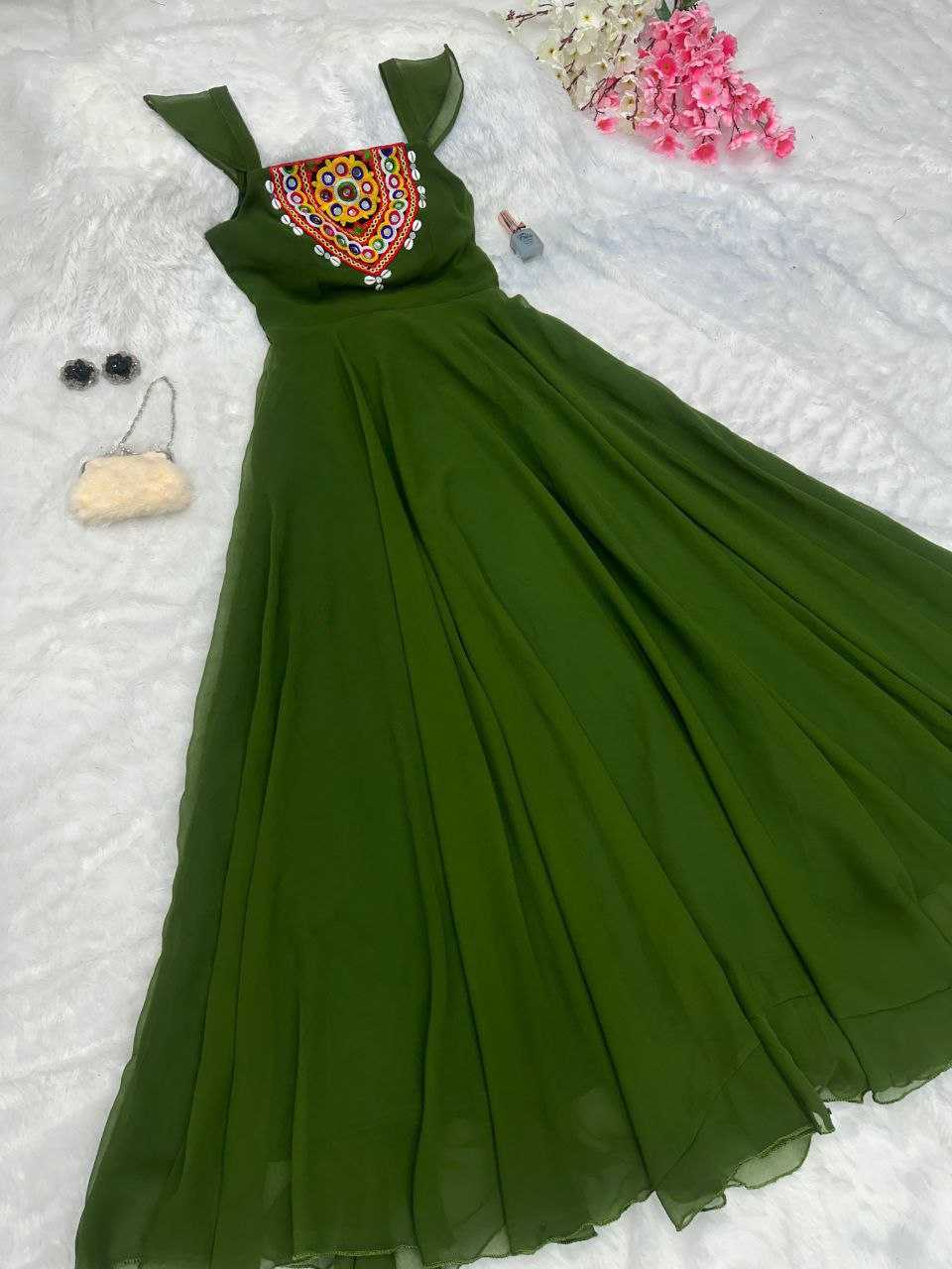 YNF GEORGETTE KESH154 1124 GOWNS WHOLESALE FANCY LONG NAVRATRI GOWNS MANUFACTURER