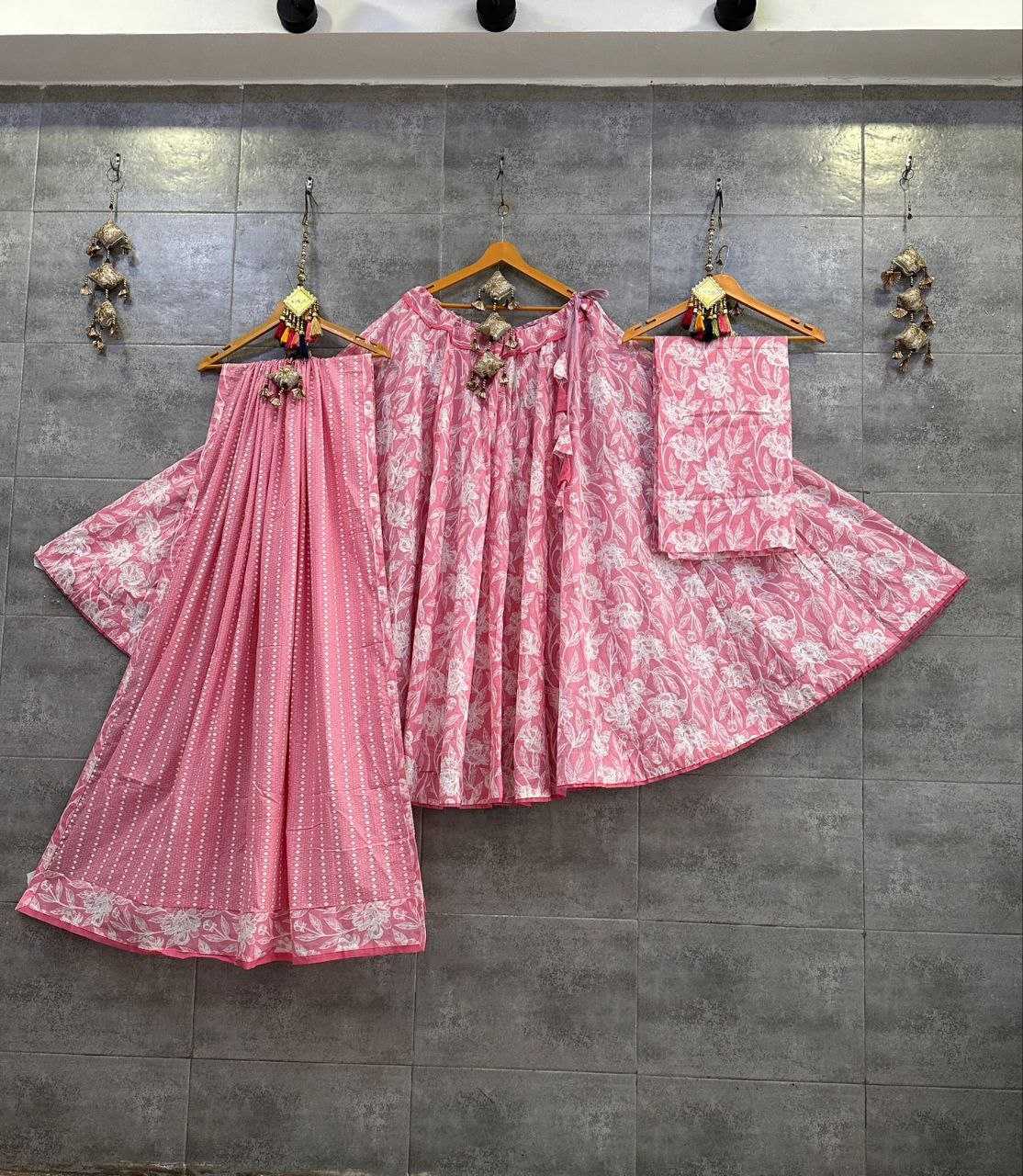 YNF COTTON CAMBRIC KESH179 AHB68 LEHENGAS WHOLESALE PRINTED CHANIYA CHOLI SIMPLE LEHENGAS MANUFACTURER