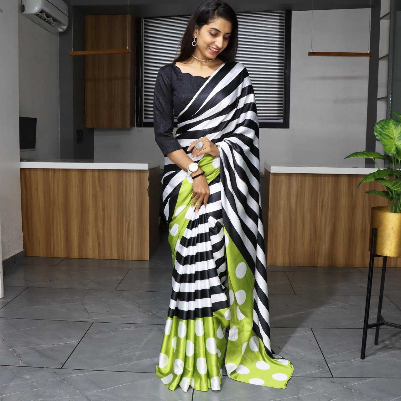 YNF JAPAN SARTIN RIN119 Japan SAREES WHOLESALE PRINTED LADIES SATIN SAREES MANUFACTURER - Deevit International