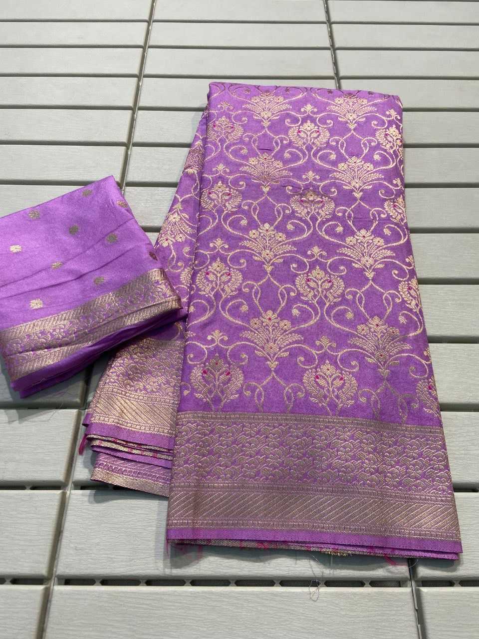 YNF BANARASI SOFT SILK RIN138 RLC01 SAREES WHOLESALE BANARASI SILK PURE ZARI SILK BRORDER SILK SAREES MANUFACTURER - Deevit International