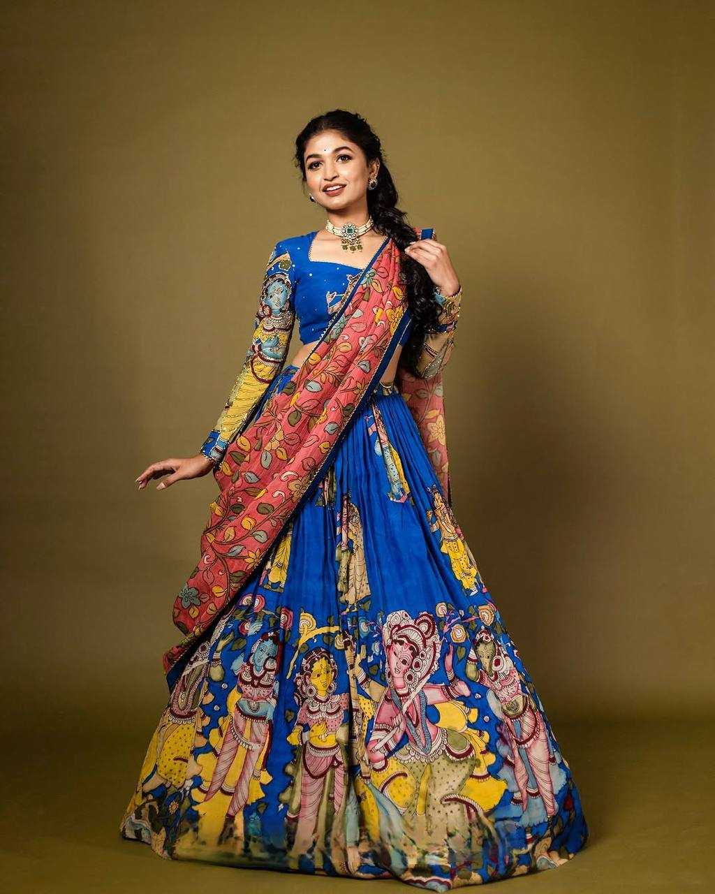 YNF CHINON KESH163 50 LEHENGAS WHOLESALE KALAMKARI TRADITIONAL SILK PRINTED LEHENGAS MANUFACTURER - Deevit International