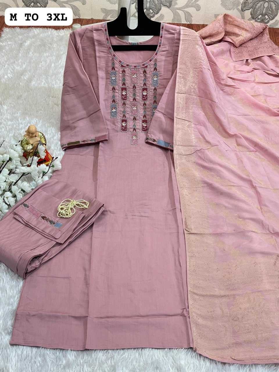 YNF MUSLIN KESH256 RNF12 SUITS & DRESSES WHOLESALE DESIGNER SUIT WEDDING LADIES SILK SUITS MANUFACTURE - Deevit International