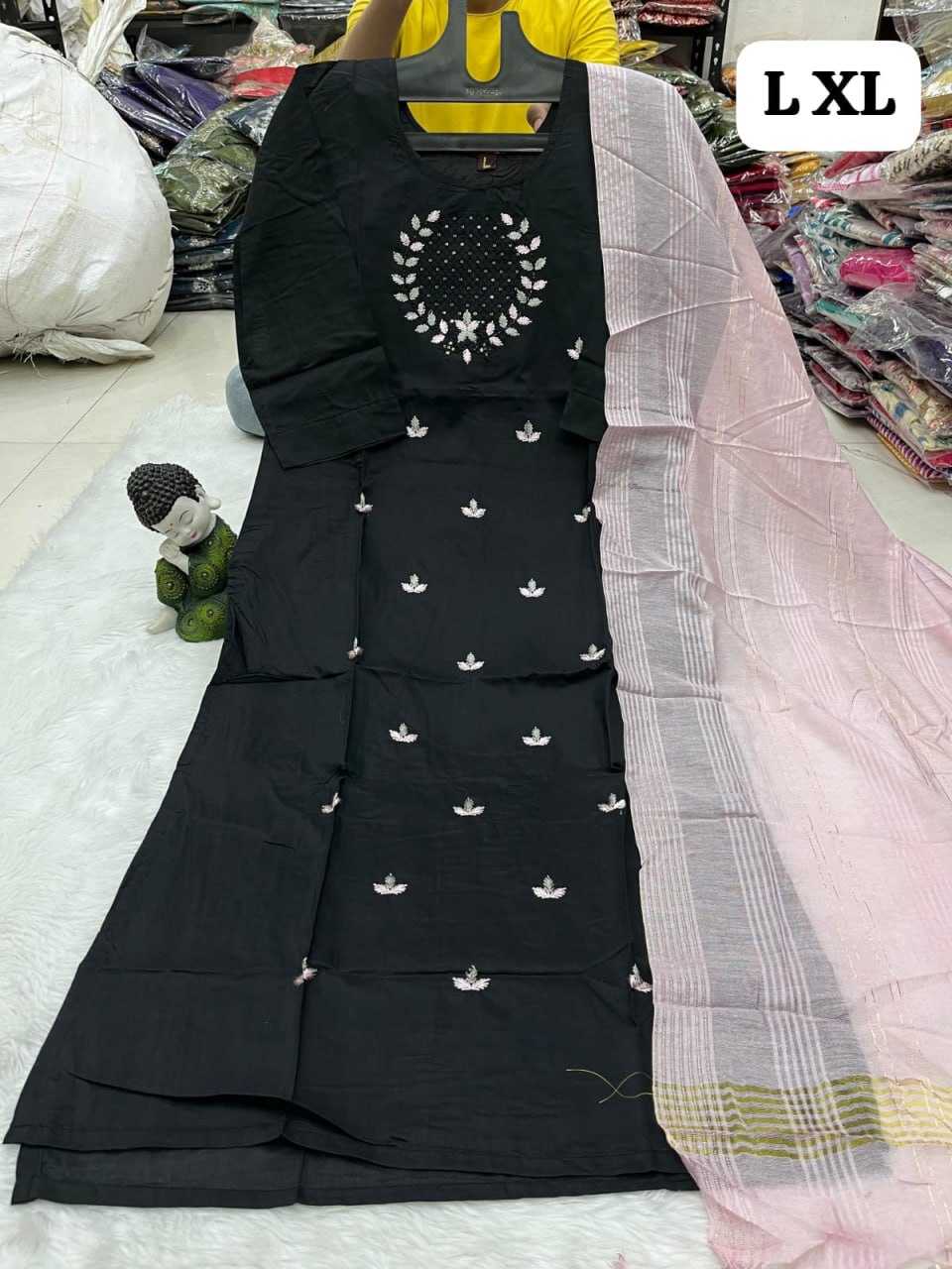 YNF MUSLIN KESH258 VDA15 UITS & DRESSES WHOLESALE DESIGNER SUIT WEDDING LADIES SILK SUITS MANUFACTURE - Deevit International