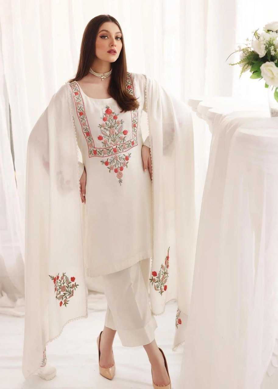 YNF MUSLIN RIN158 Stree SUITS & DRESSES WHOLESALE DESIGNER PARTY WEAR EMBROIDERY LADIES GEORGETTE SUITS MANUFACTURE - Deevit International