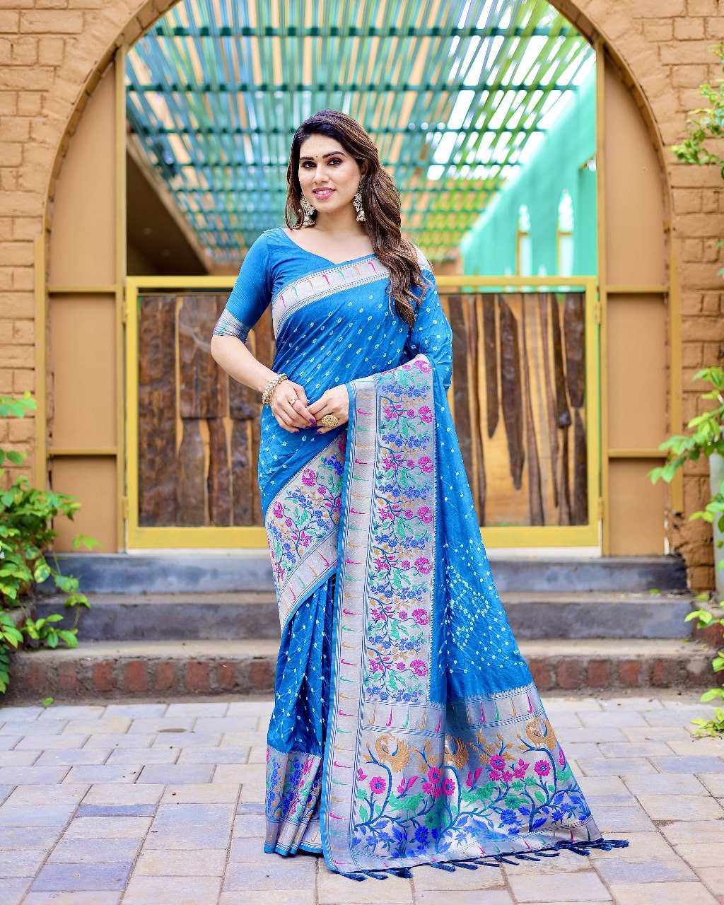 YNF PAITHANI SILK RIN144 RAMBHA SAREES WHOLESALE FESTIVEL PAITHANI SOFT SILK SAREES MANUFACTURER - Deevit International