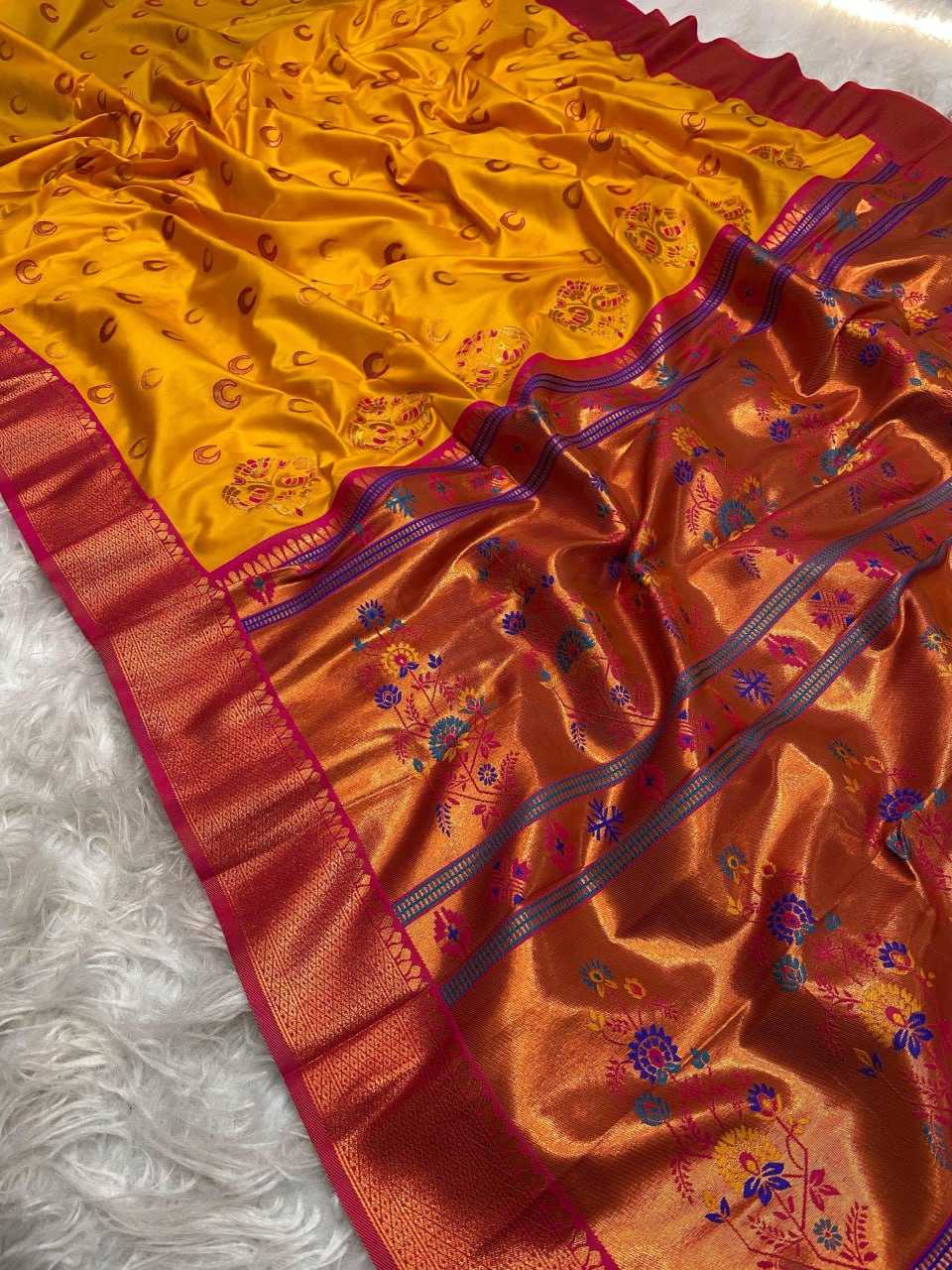 YNF PAITHANI SILK RIN150 Chandrakore Paithani SAREES WHOLESALE FESTIVEL PAITHANI SOFT SILK SAREES MANUFACTURER - Deevit International