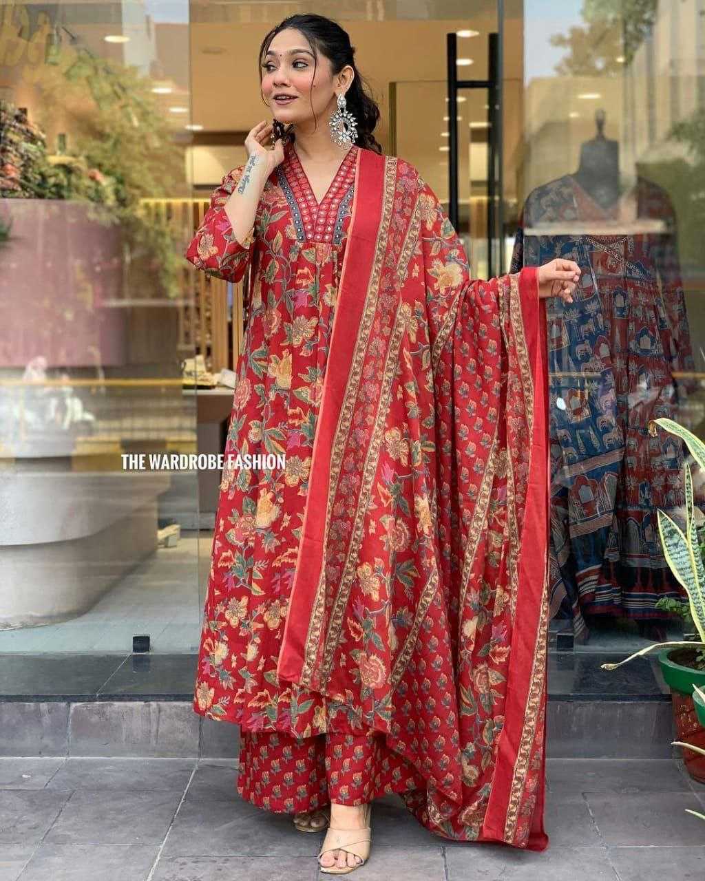 YNF PURE COTTON RIN201 RRD43 GOWNS WHOLESALE PRINTED COTTON ANARAKLI GOWNS MANUFACTURER - Deevit International