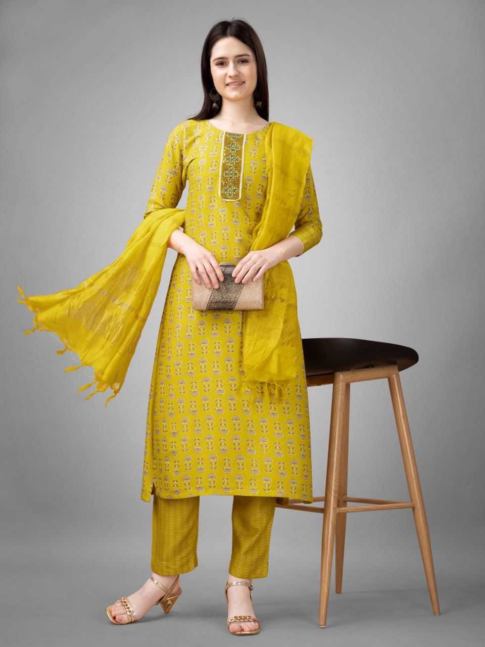 YNF RAYON KESH252 PIC01 SUITS & DRESSES WHOLESALE PRINTED LONG KURTI COTTON SUITS MANUFACTURER - Deevit International