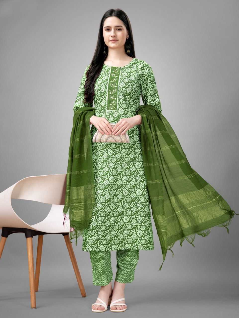 YNF RAYON KESH252 PIC01 SUITS & DRESSES WHOLESALE PRINTED LONG KURTI COTTON SUITS MANUFACTURER - Deevit International