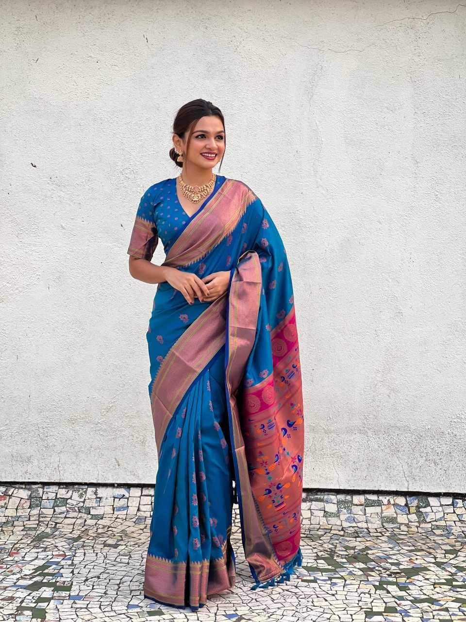 YNF SOFT SILK RIN116 PAITHANI SAREES SILK SAEES WHOLESALE PAITHANI SILK SOFT SILK SAREE FOR WEDDING SAREES MANUFACTURER - Deevit International