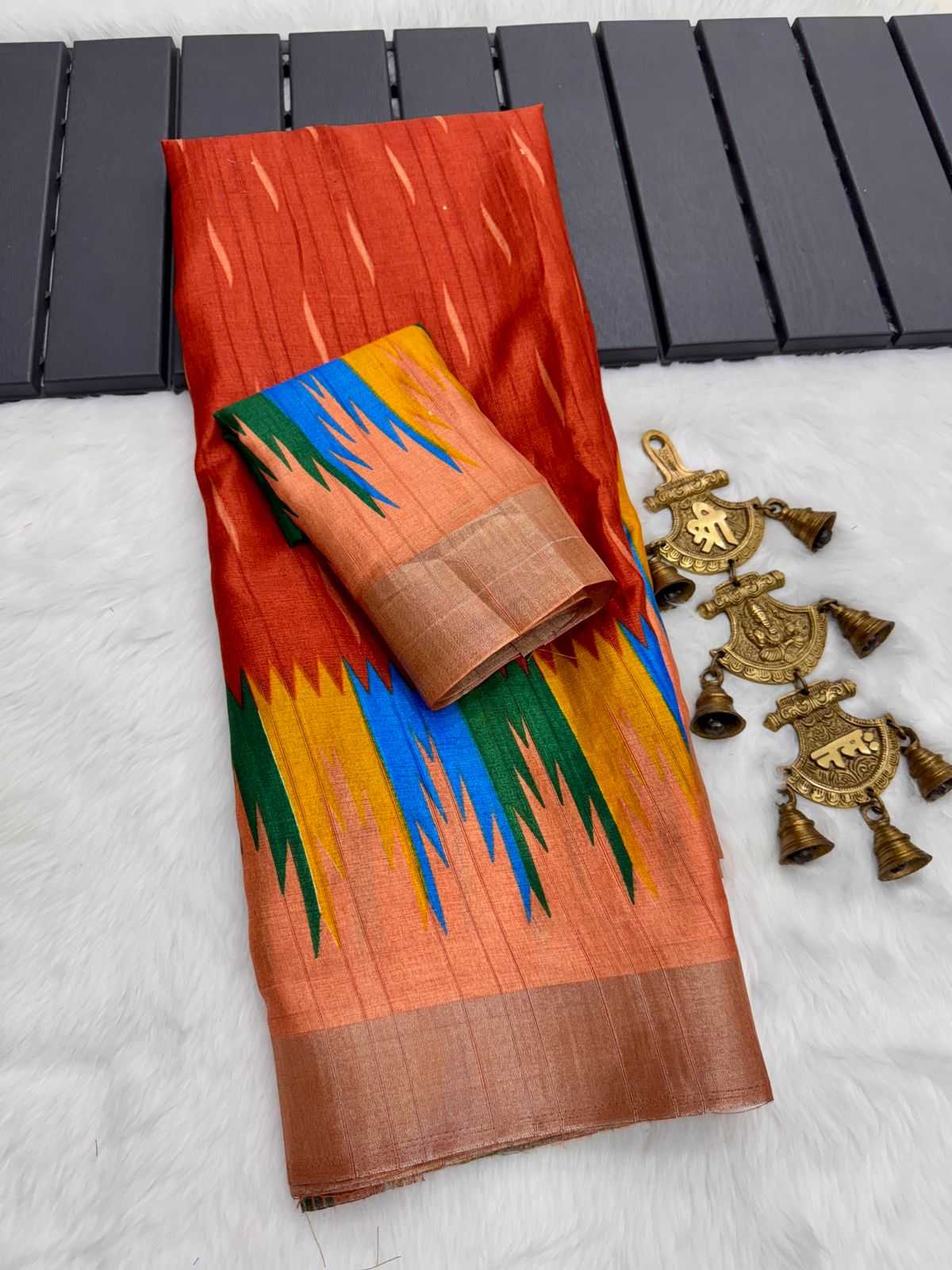 YNF TUSSAR SILK RIN149 MKD150 SILK SAREES WHOLESALE TUSSAR SILK ZARI BORDER SILK HANDLOOM SAREES MANUFACTURER - Deevit International