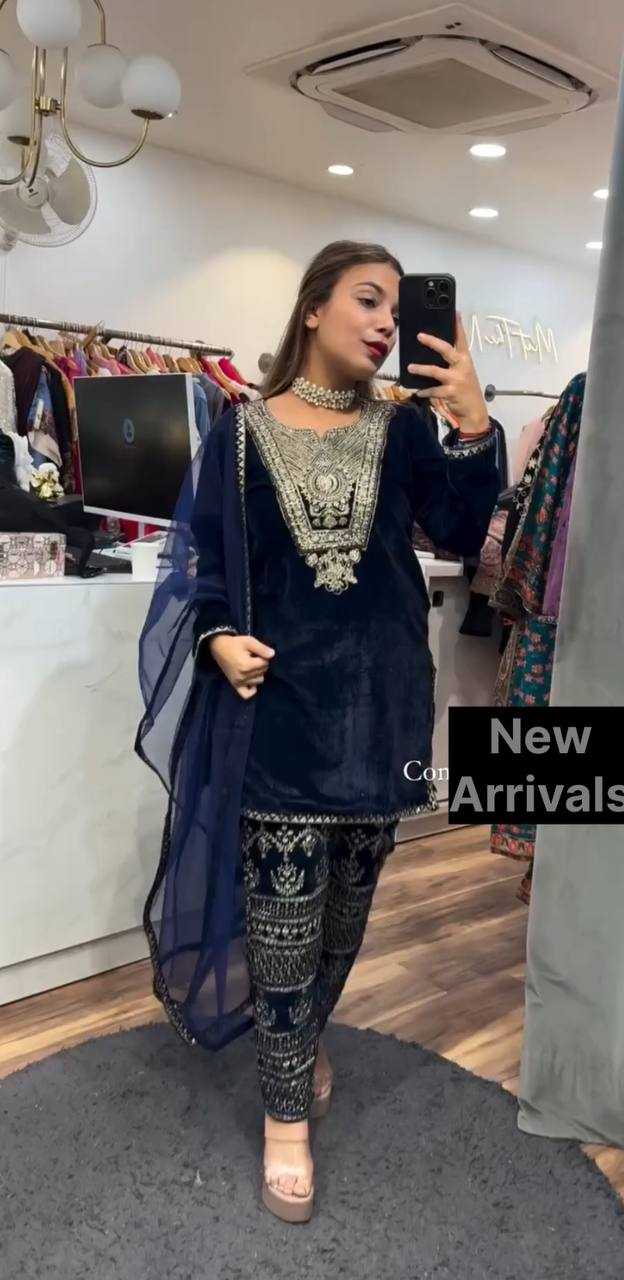 YNF VELVET KESH147 232 SUITS & DRESSES WHOLESALE EMBROPIDERY VELVET PARTY WEAR BLUE SUITS MANUFACTURE - Deevit International