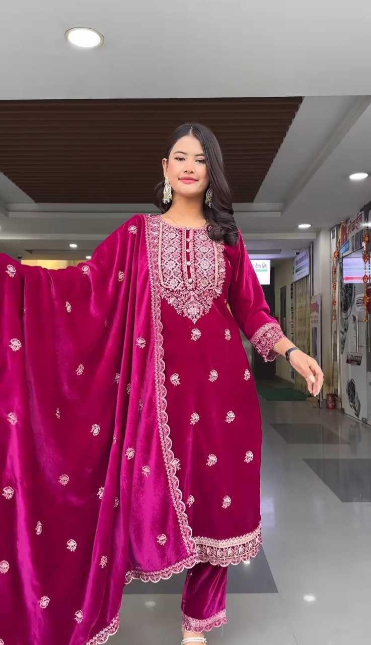 YNF VELVET KESH164 G79 SUITS & DRESSES WHOLESALE EMBROPIDERY VELVET WEDDING BLUE SUITS MANUFACTURE - Deevit International