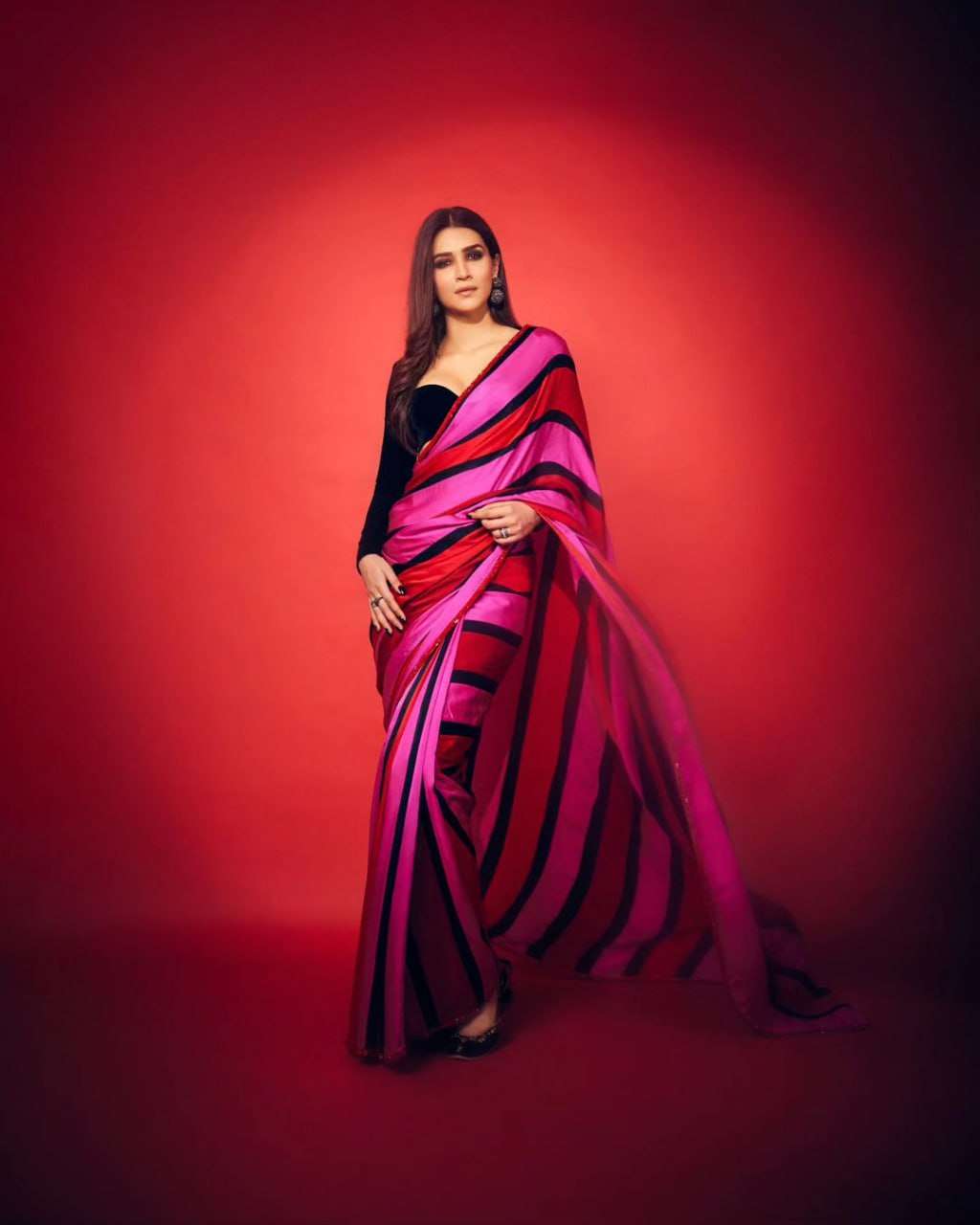 YNF  BOLLYWOOD SAREES SAF 2103  WHOLESALE SAREE MANUFACTURER