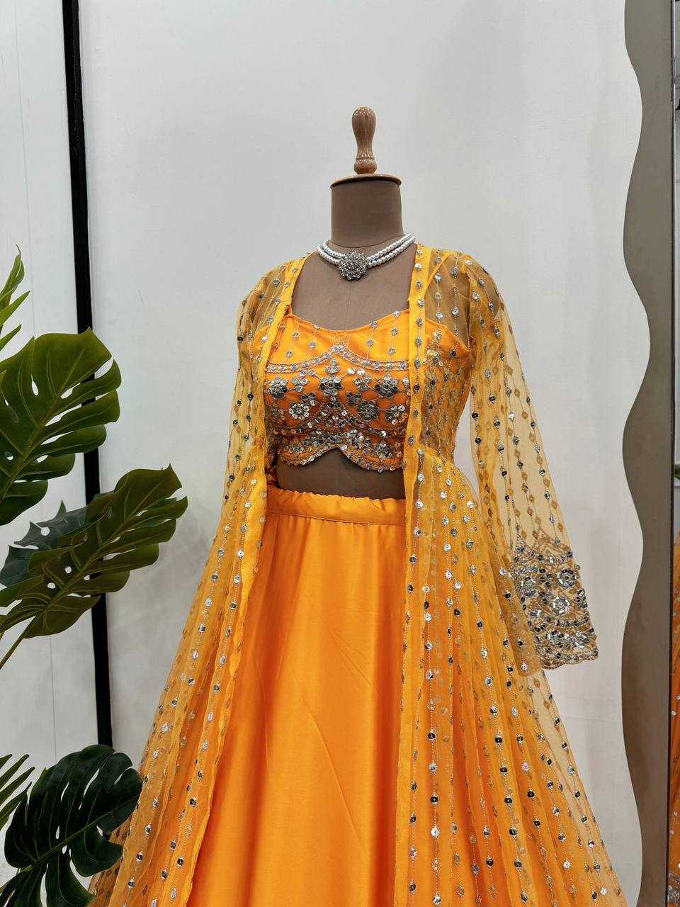 YNF JAPAN SARTIN RIN162 275 LEHENGAS WHOLESALE DESIGNER FANCY TRADITIONAL LEHENGA MANUFACTURER   