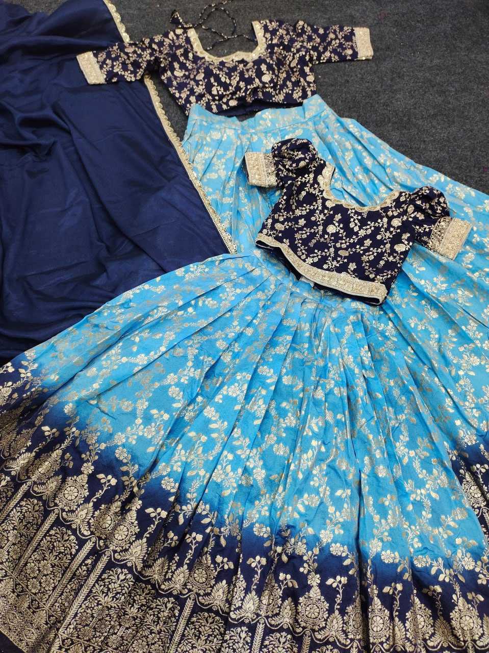 YNF PURE SILK RPVR DAUGHER MOTHER & DAUGHTER COMBO WHOLESALE LEHENGAS MANUFACTURER 