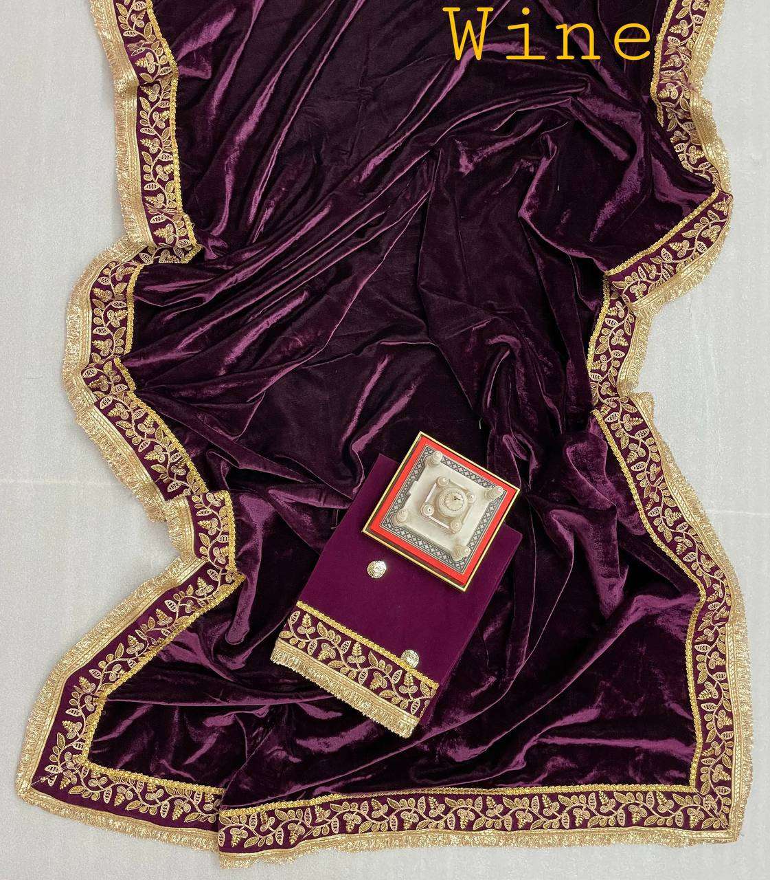 YNF VELVET RST 376 SAREES WHOLESALE FANCY VELVET LACE BORDER SAREES MANUFACTURER