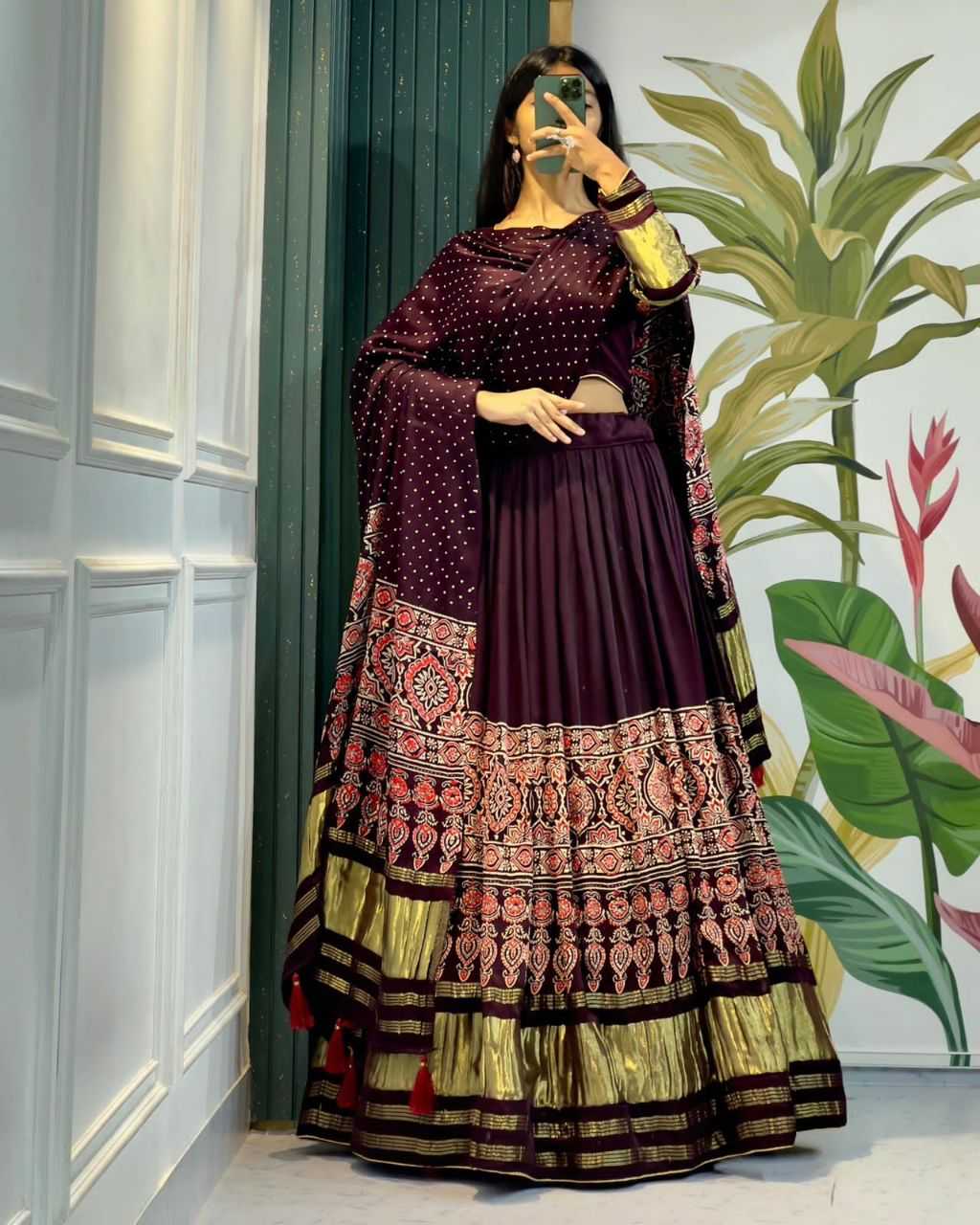 YNF GAJJI SILK KESH179 AHB14 LEHENGAS WHOLESALE TRADITIONAL SILK PRINTED LEHENGAS MANUFACTURER