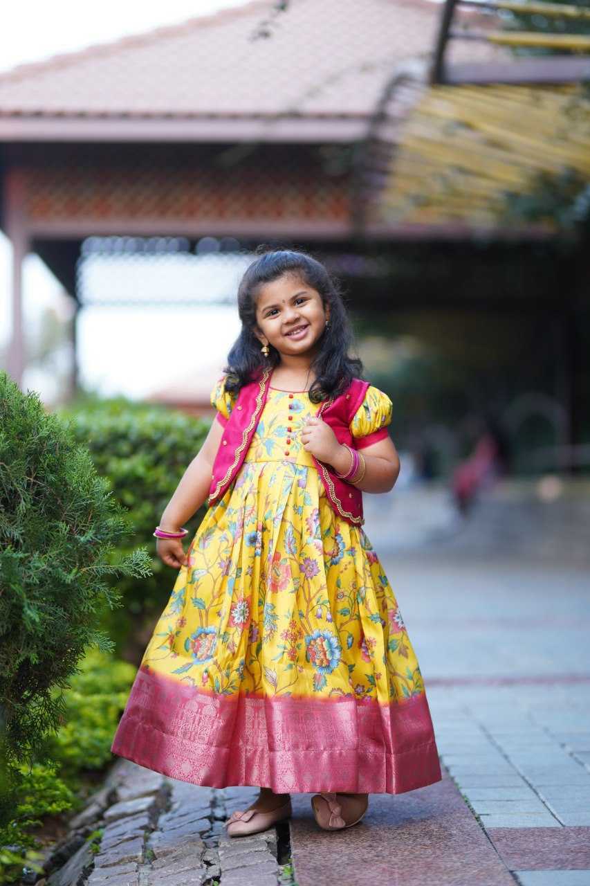 YNF HANDLOOM SILK KESH109 RRKT36 KIDS WEAR WHOLESALE KIDS GOWNS MANUFACTURER