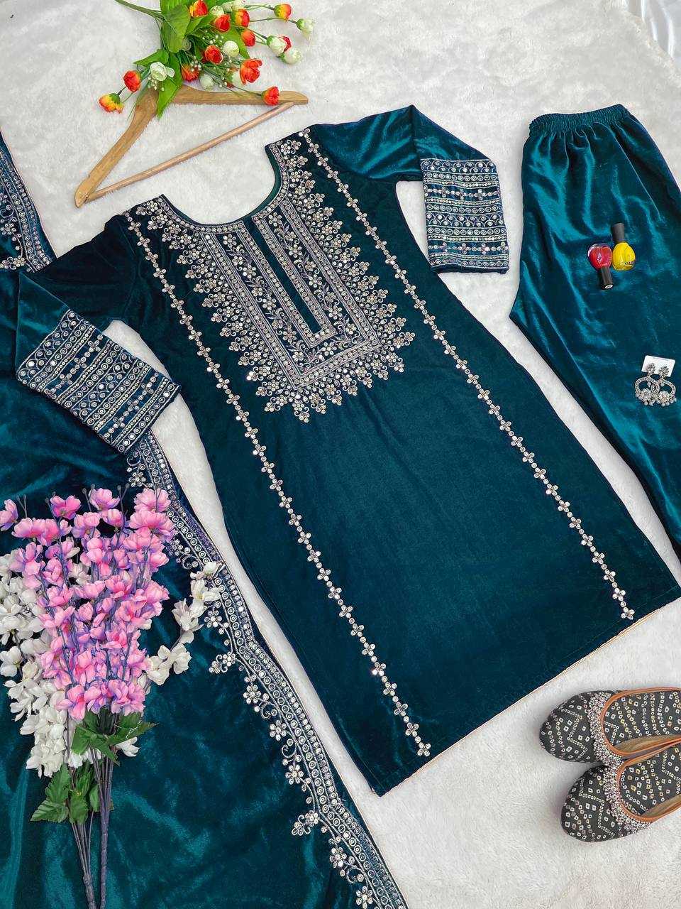 YNF VELVET KESH123 5017 SUITS & DRESSES WHOLESALE VELVET EMBROIDERY LONG KURTI BLACK SUITS MANUFACTURE  - Deevit International