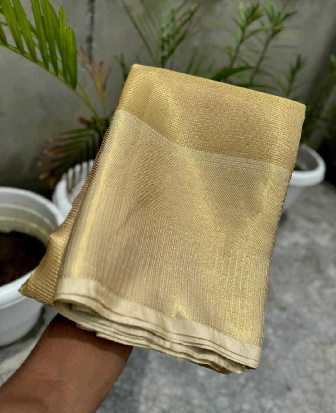 YNF BANARASI SOFT SILK RIN149 MKD161 SILK SAREES WHOLESALE BANARASI SILK PURE ZARI SILK GOLDEN SILK SAREES MANUFACTURER - Deevit International