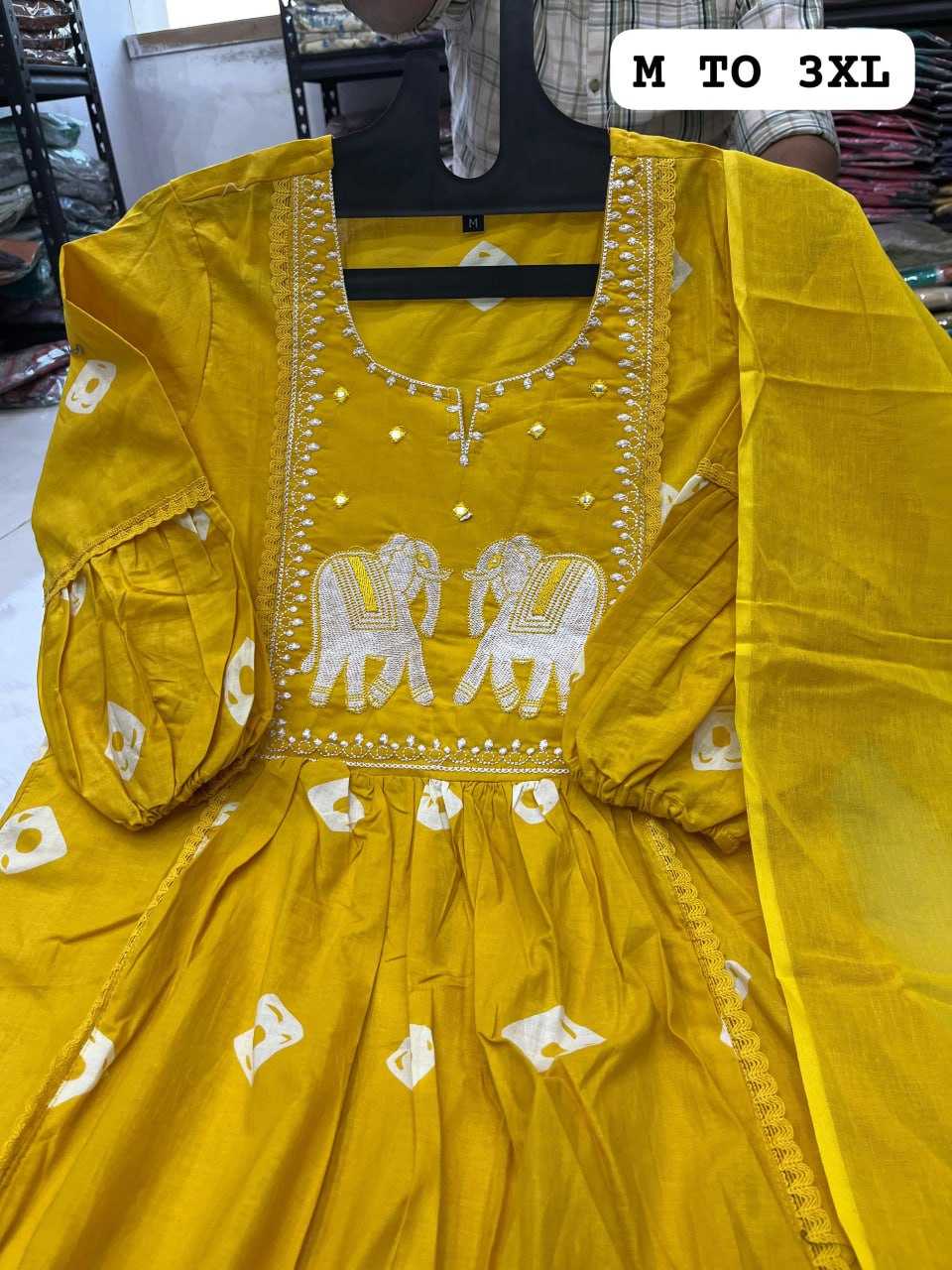 YNF COTTON KESH258 VDA44 SUITS & DRESSES WHOLESALE LADIES PRINTED EMBROIDERY SUITS MANUFACTURE - Deevit International