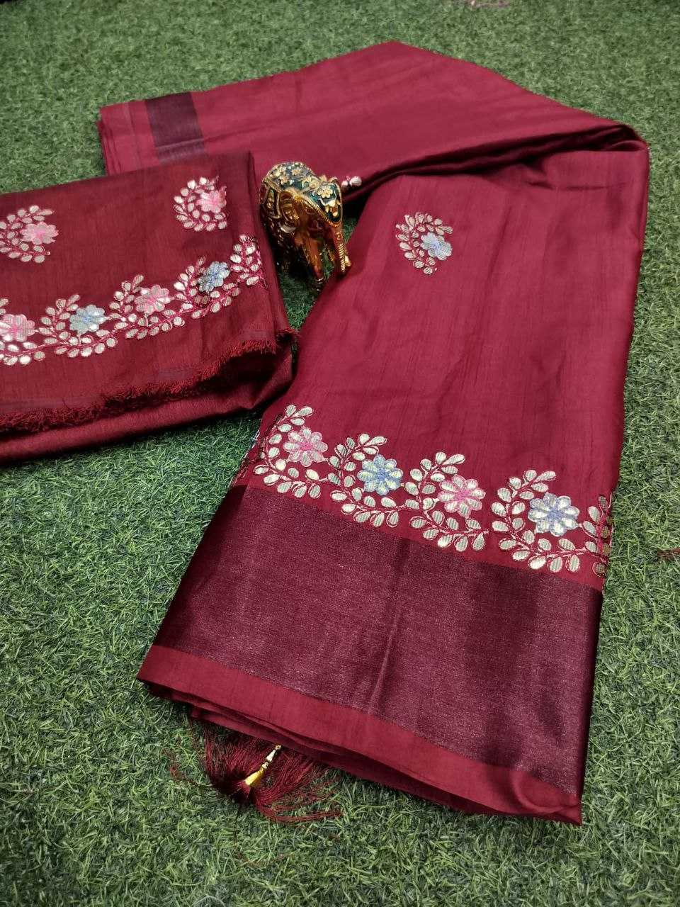 YNF DOLA SILK KESH179 AHB107 SILK SAREES WHOLESALE DOLA SILK ZARI BORDERED SILK MAROON SILK SAREES MANUFACTURER - Deevit International