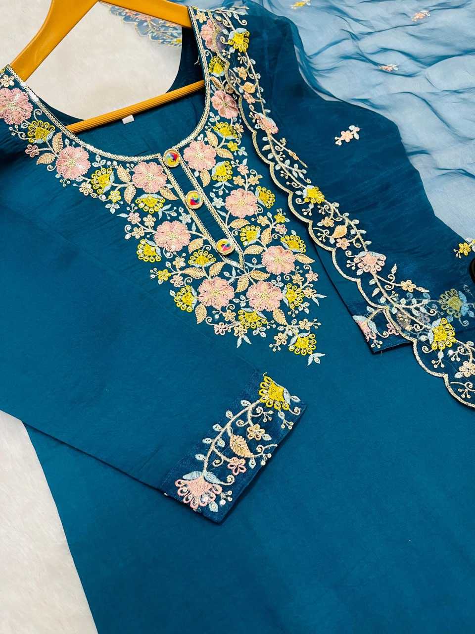 YNF HEAVY ROMAN SILK KESH247 7025 SUITS & DRESSES WHOLESALE EMBROIDEREY WEDDING LADIES SILK SUITS MANUFACTURE - Deevit International