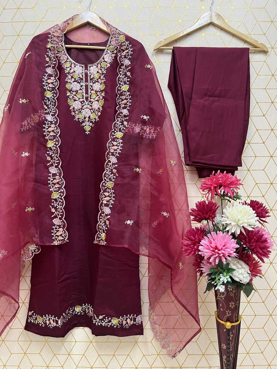 YNF HEAVY ROMAN SILK KESH247 7025 SUITS & DRESSES WHOLESALE EMBROIDEREY WEDDING LADIES SILK SUITS MANUFACTURE - Deevit International