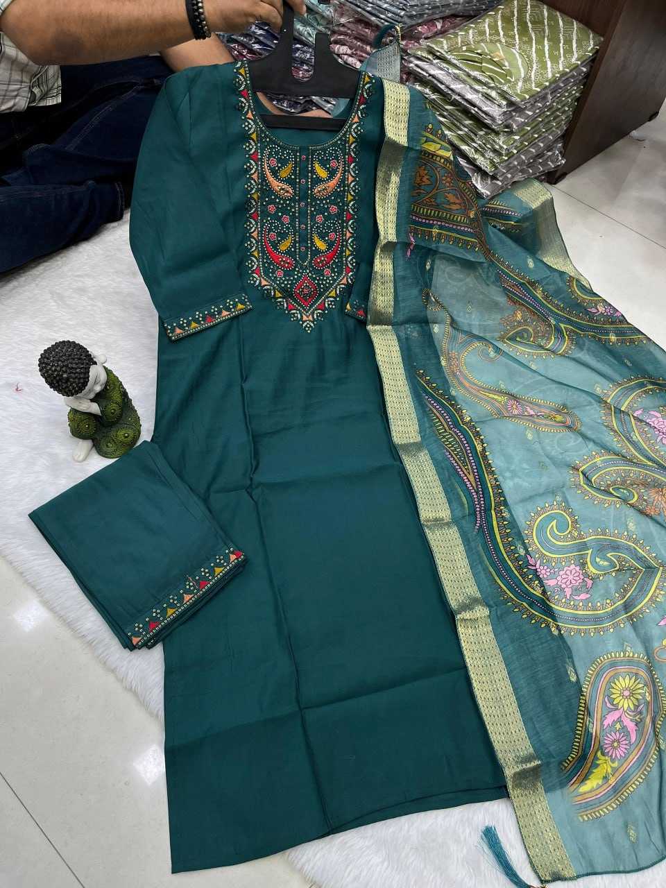 YNF HEAVY ROMAN SILKKESH258 VDA42 SUIT & DRESSES WHOLESALE EMBROIDEREY WEDDING LADIES SILK SUITS MANUFACTURE - Deevit International