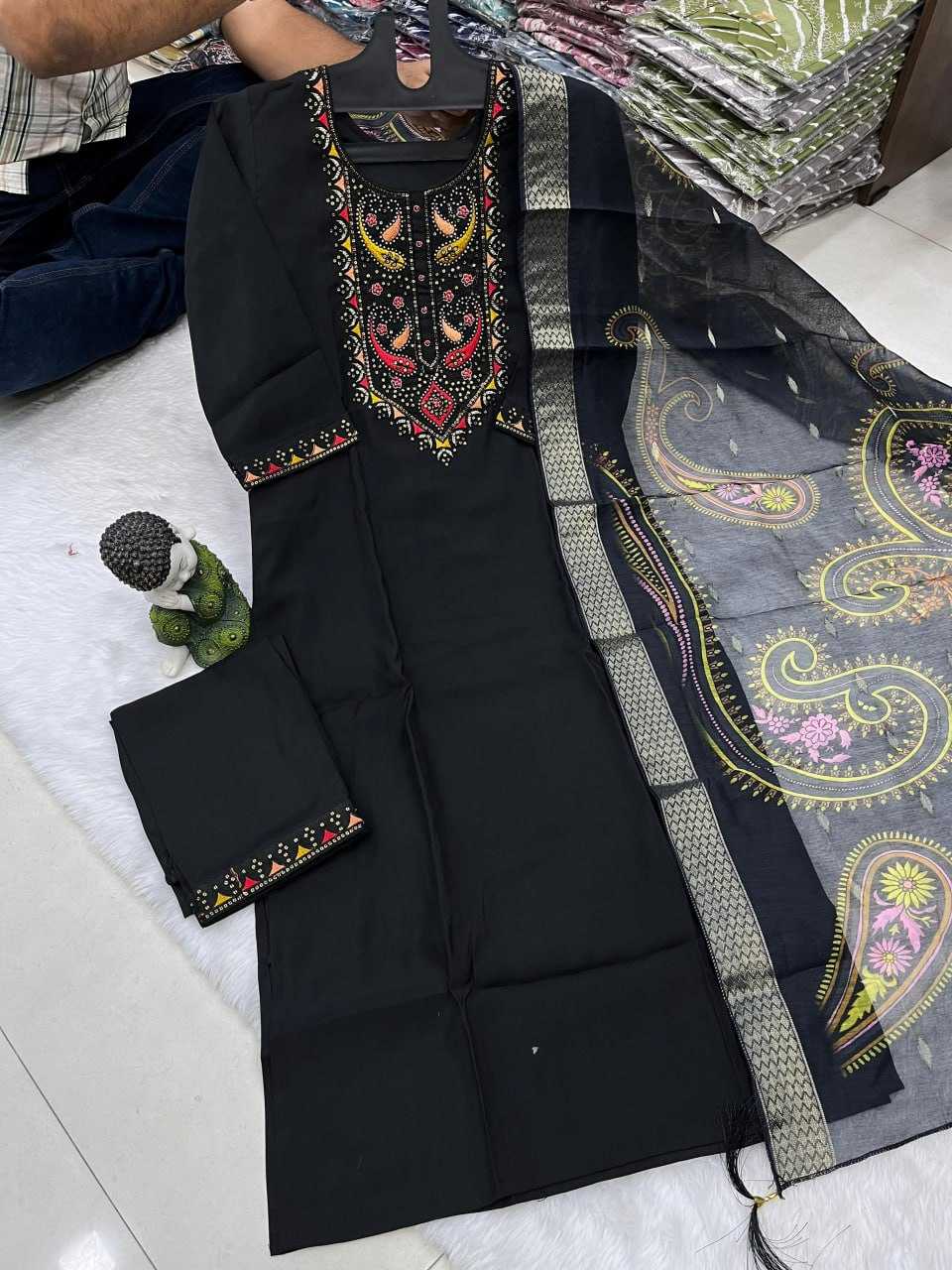 YNF HEAVY ROMAN SILKKESH258 VDA42 SUIT & DRESSES WHOLESALE EMBROIDEREY WEDDING LADIES SILK SUITS MANUFACTURE - Deevit International