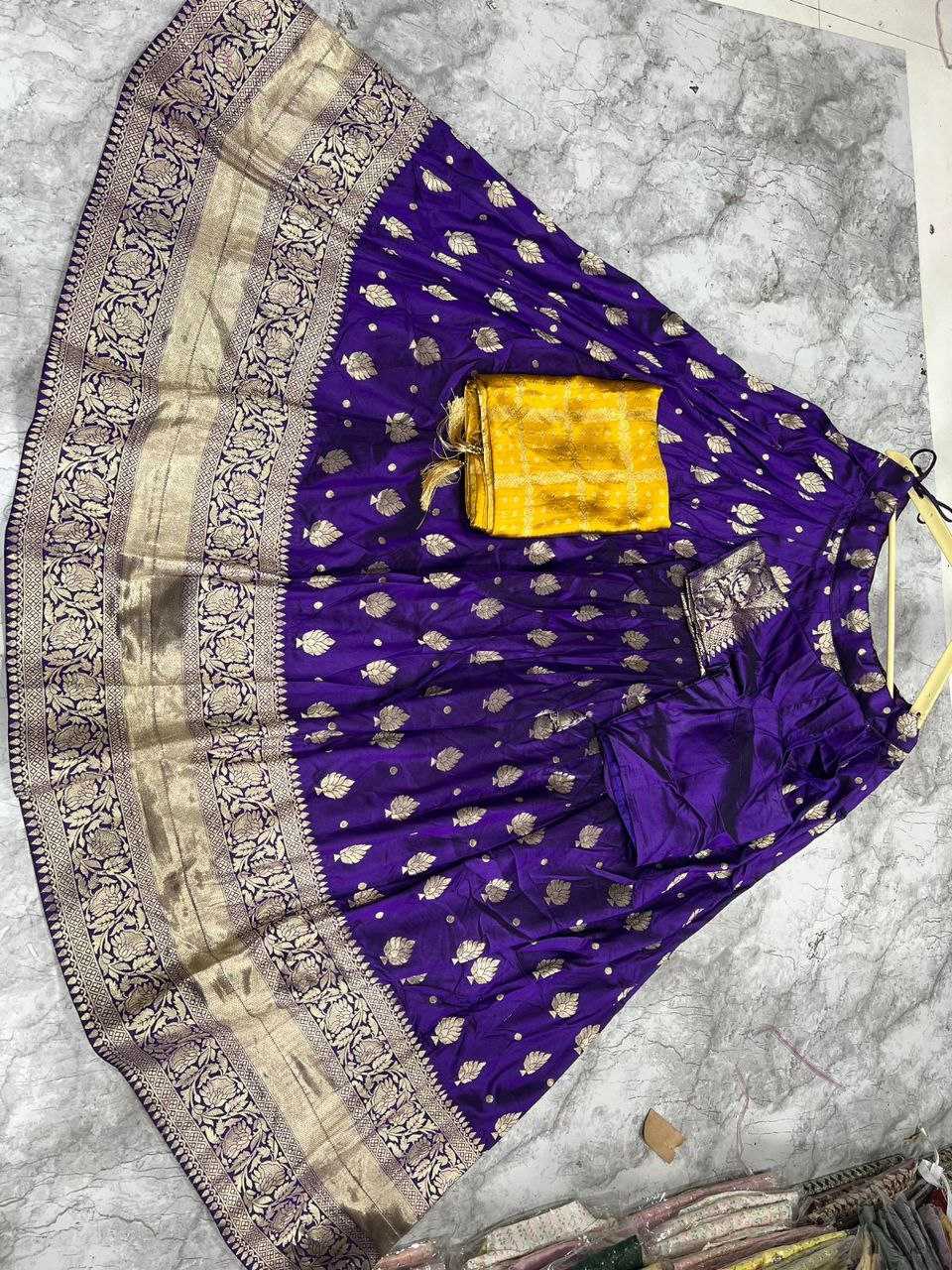 YNF JACQUARD KESH246 SHREE LEHENGAS WHOLESALE TRADITIONAL LEHENGA SILK ZARI WORK LEHENGAS MANUFACTURER - Deevit International