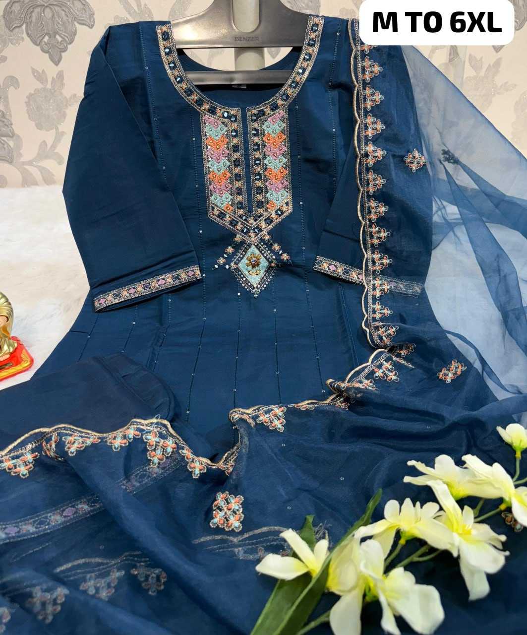 YNF MUSLIN KESH256 RNF02 3XL TO 6XL SUITS & DRESSES WHOLESALE EMBROIDERY PARTY WEAR LADIES SUITS MANUFACTURE - Deevit International