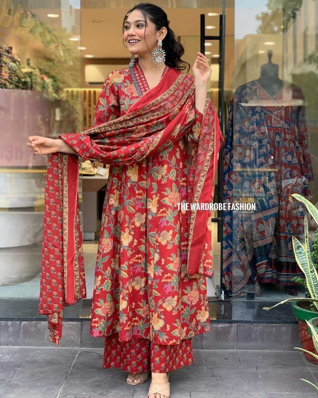 YNF PURE COTTON RIN201 RRD43 GOWNS WHOLESALE PRINTED COTTON ANARAKLI GOWNS MANUFACTURER - Deevit International